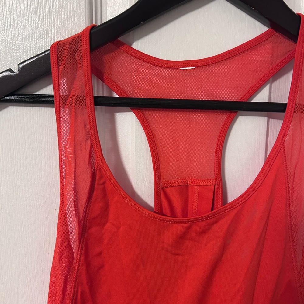 UnderArmour Open-Back Racerback Tank (L/XL) - Picture 4 of 5